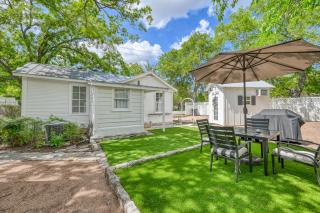 Charming Cottage Near Main with Patio&FirePit!! - Fredericksburg - 5