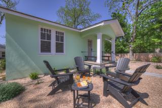 The Grove-A Charming Cottage - 2 blks to Main St - Fredericksburg - 6