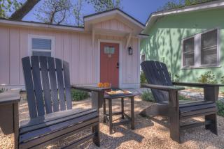 The Grove B Stylish Cottage - Walk to Main - Fredericksburg - 1