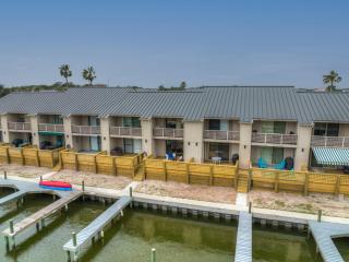 Fisherman Friend! - Coastal Condo - Views Await! - Rockport - 0