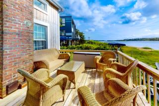 Town Cove Oyster House - Eastham - 5