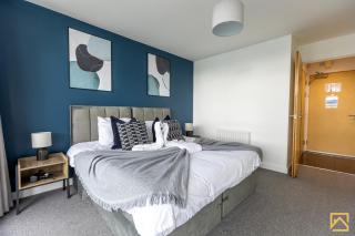 Luxury 2-bed In central MK By Valore Property Services - 2