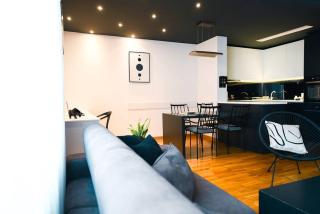 Monochromatic Apartment - Prishtinë - 6