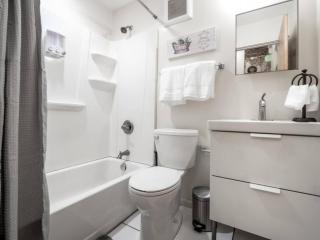 Spacious Suites in OTR - Findlay Market - 7