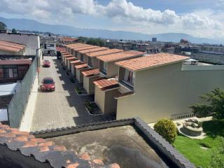 Hotel y Bungalows Santa Ana - Quetzaltenango - 1