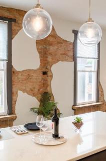 Stunning Condos Near Washington Park w Parking - Cincinnati - 3