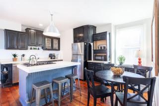 Spacious Home Walk to Everything and FREE Parking - Cincinnati - 2