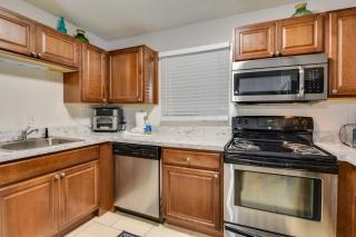 Beach and Pool Access Hilton Head Resort Condo - 2