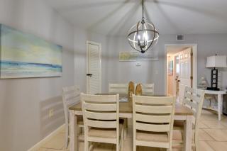 Beach and Pool Access Hilton Head Resort Condo - 4