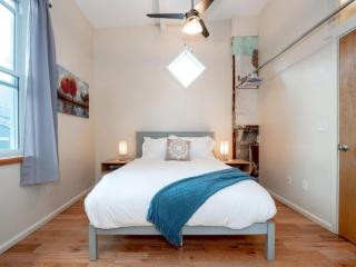 Cozy OTR Home with Private Roof Deck - 6