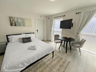 Cute Microapartment Walkable to Everything - 9