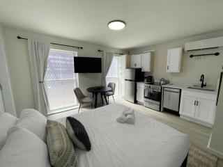 Cute Microapartment Walkable to Everything - 6