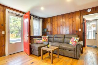 Hot Tub and Fire Pit Dog-Friendly House in Yarmouth - 7