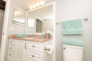 Mt Adams 1BR Great Location Steps from Monastery - 5