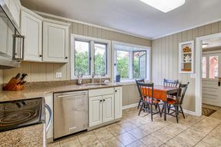 A Beautiful View & Carriage - Lake Junaluska - 1