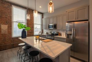 ZANGO Explore OTR and Downtown from a Renovated Condo - Cincinnati - 7
