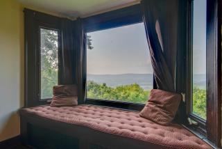 Hot Tub and Mtn Views Expansive Hazleton Retreat - Hazleton - 7