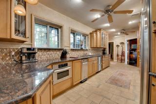Hot Tub and Mtn Views Expansive Hazleton Retreat - 5