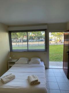 Appartement ou studio en hyper centre, pour la plage et la rue pietonne il suffit de traverser la rue , voir la photo principale - Andernos-les-Bains - 4