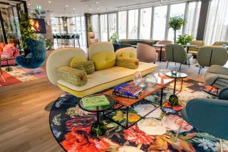 Motel One Rotterdam - Rotterdam - 9