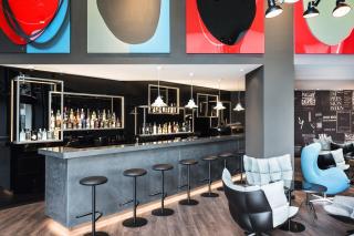 Motel One Basel - Bazel - 7