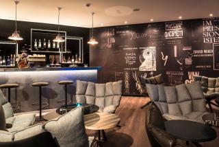 Motel One Basel - Bazel - 6