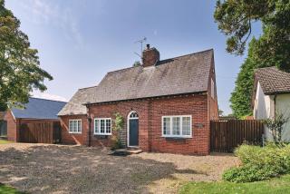 Steward's Cottage - 1