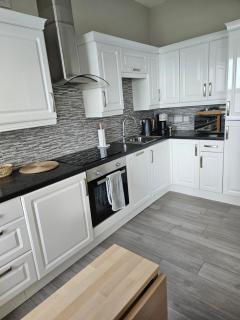 Saltwater Edge Apartment - Portrush - 7