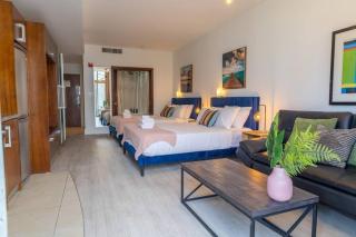 King bed Rooftop Suite Ocean Dr C304 - 5