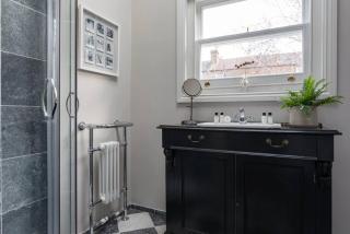 Stunning Soho House style 3 bed apartment with terrace, near Notting Hill and Westfield - 1