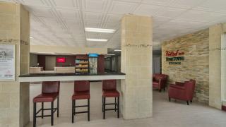 Red Roof Inn & Conference Center Chicago - Aurora Fox Valley - 4