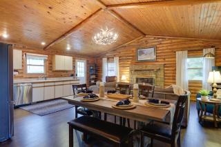 Cozy Brookville Home with Fire Pit and Deck! - Brookville - 1