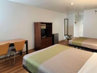 Motel 6-Ennis, TX - Ennis - 2