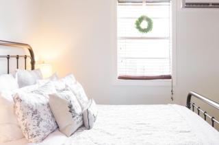 Hyde Park Carriage House - 2