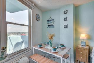 Daytona Beach Studio with Ocean View and Amenities! - Daytona Beach - 3