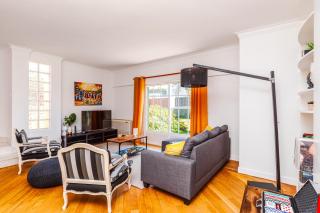 Jacuzzi, garden, pool & barbecue beach House, 15mn from Lisbon center - 1