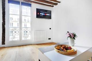 Charming studio for 2 people - Le Marais - Paris - 8