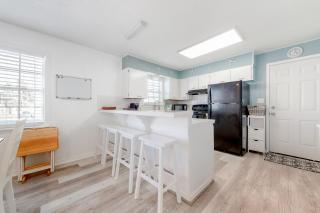 Lazy Seagull Beach House - South Padre Island - 3