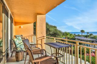 Oceanfront condo with washer/dryer, AC & heated pool - Fernandina Beach - 0