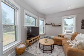 Renovated 2 bed 2 bath Near Arena and Downtown - 9