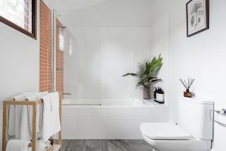 Dove Studio with Garden Patio - 2