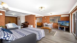 Coastal Charm Ettalong Beach - 9