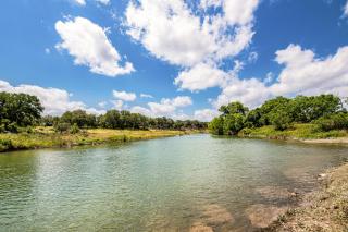 The Century Oaks - Spring Branch - 8