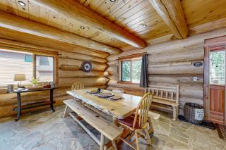 Lakeside Lodge - Donnelly - 2