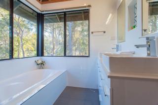 High Ridge I Private Properties - Yallingup Siding - 2