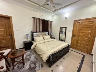 Roomi Guest House - Islamabad - 7