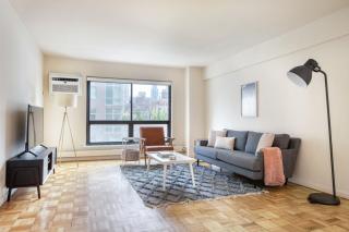 Midtown E 2BR w WD nr Central Park NYC-531 - 0