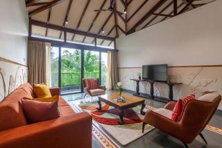Villa Sereno by StayVista - An elegant and entertaining retreat featuring a swimming pool, outdoor jacuzzi, modern interiors, and a snooker table - Alibaug - 5