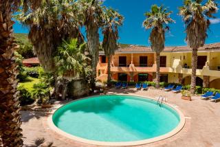 ISA-apartments with air conditioning and outdoor private space in residence with swimming-pool in Palau, only 150 meters from the sea - Palau - 0
