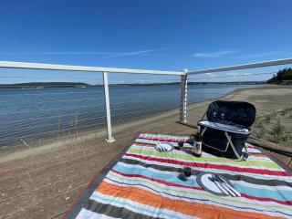 WhidbeyBeachHouse, an Oceanfront Getaway on a Private Beach - Langley - 2